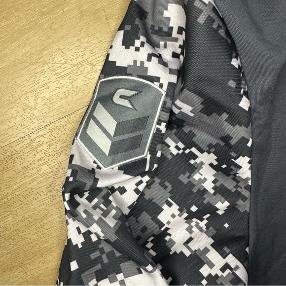 Men's Colosseum Charcoal Alaska Anchorage Seawolves Military Appreciation Camo L - Picture 5 of 12